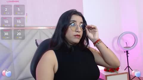 Snapshot of naanaky_tay chatting on September 13, 12:07 pm TARA online show from September 13, 12:07 pm