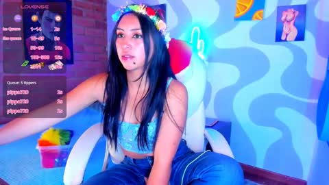 Camila-   free online show from December 26, 8:11 pm