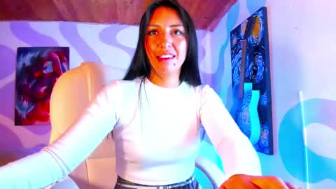 Camila-   free online show from January 23, 11:15 pm