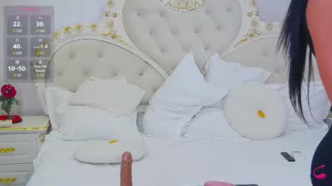 Snapshot of nadiasw33t chatting on October 8, 7:53 pm Michelle online show from October 8, 7:53 pm