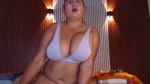 Nadia online show from March 6, 10:03 am