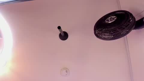 Snapshot of nahia_low chatting on January 19, 5:58 am  Valeria  online show from January 19, 5:58 am