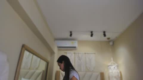 Nahimi online show from April 21, 7:10 pm