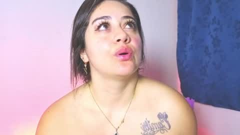 Nahomi  online show from March 25, 12:23 pm