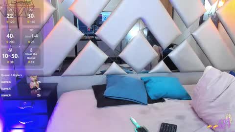 Nahomi  online show from February 21, 4:18 am