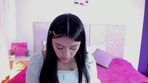 naiavoss online show from March 5, 1:20 pm