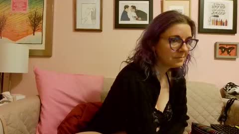 Lizzy online show from March 8, 5:38 am