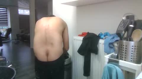 nakedxxxman online show from December 17, 8:54 am