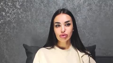 Lady online show from April 7, 6:54 pm