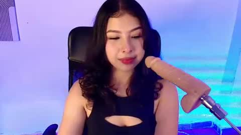 namiko_park_ online show from June 12, 2:54 am