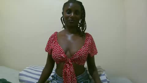 nana2095 online show from July 3, 8:41 am
