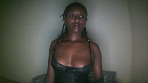 nana2095 online show from June 11, 12:43 am
