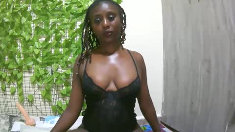 nana2095 online show from April 23, 11:39 pm