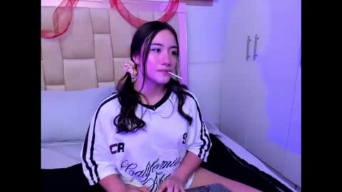 Nana online show from December 3, 3:29 am