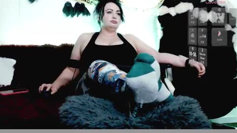 NanaLaGloss online show from January 9, 11:47 am