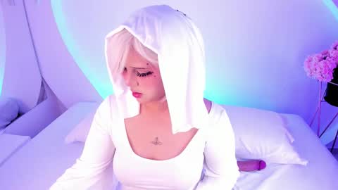 NanaOsaky online show from February 9, 12:09 pm