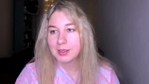 Nancy online show from April 23, 4:19 pm