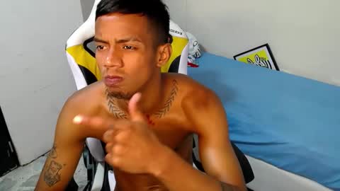 nando_col online show from October 29, 9:04 pm