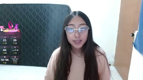 nanylux online show from April 7, 6:32 pm