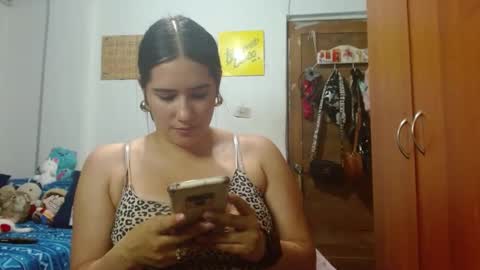 naomi_d online show from February 20, 11:54 pm