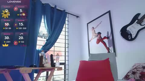 Naomi Ford online show from December 17, 9:16 pm