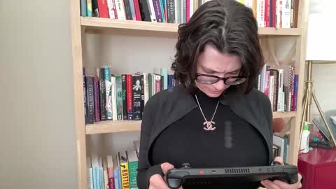 Naomi Reah online show from March 11, 2:20 pm