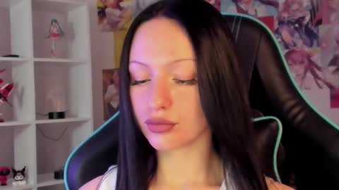 Naomi online show from November 11, 5:20 am