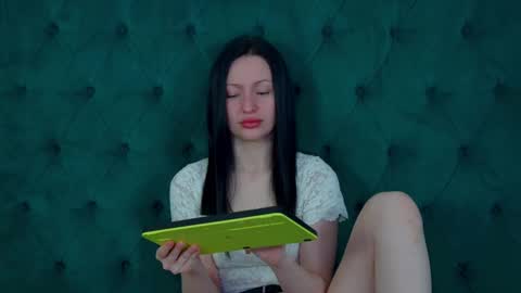 Naomi online show from March 5, 5:27 am