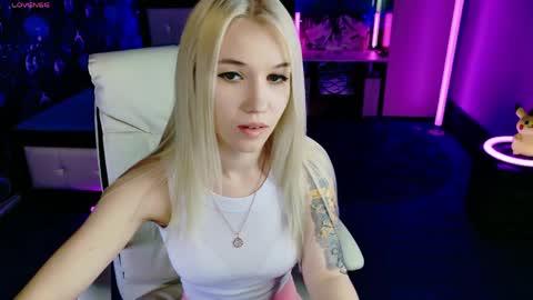 naomihita online show from May 24, 9:49 am