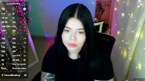 Naomi online show from July 3, 7:02 am