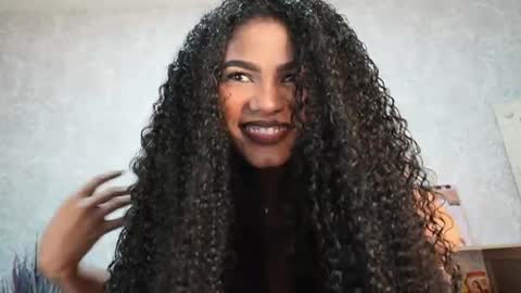 Naomi     online show from April 22, 3:57 am