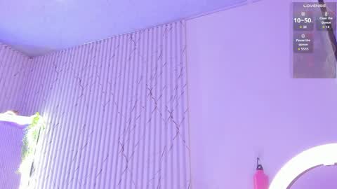 Naomy  online show from April 1, 8:59 am