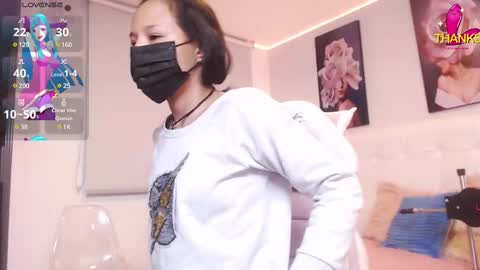 Naomy online show from February 26, 9:31 pm