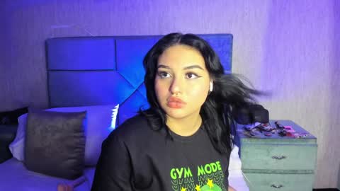 Naomy online show from March 31, 9:04 pm