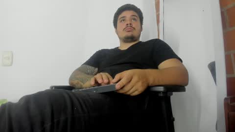 deibyd online show from April 3, 6:09 am