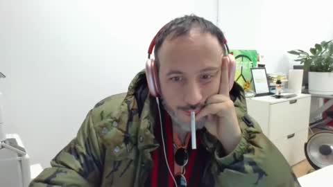 nassobout online show from January 24, 10:30 pm