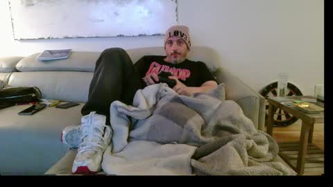 nassobout online show from February 16, 10:32 pm