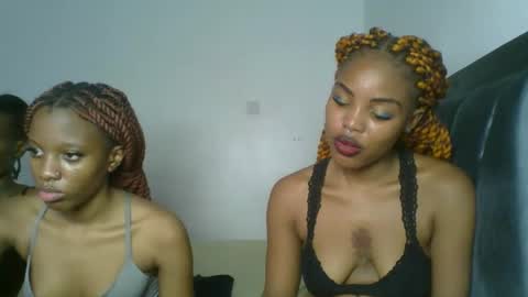 nasty_divah online show from May 24, 9:27 am