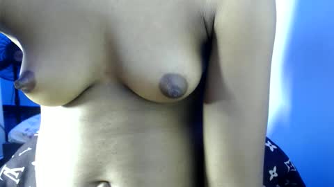 ella online show from November 18, 10:29 am