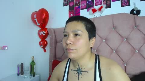 nat_evans8 online show from April 24, 4:03 am