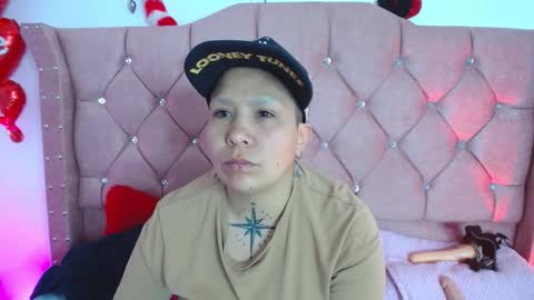 nat_evans8 online show from March 20, 4:28 am