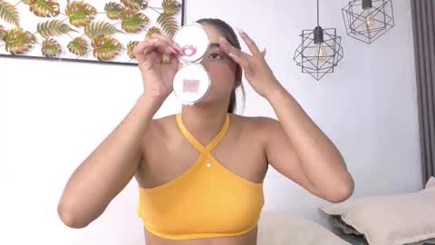 Naty  online show from December 2, 12:36 pm