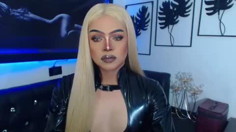 natalia_cooperx online show from June 25, 11:37 am