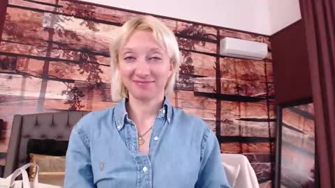 Natalie online show from March 24, 2:23 pm