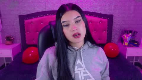 natalie  online show from February 27, 3:43 am