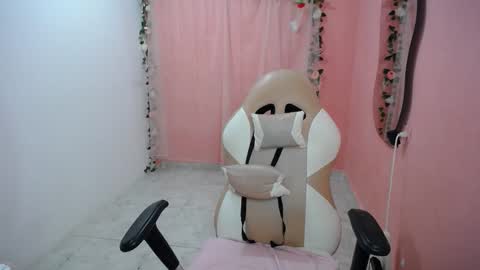 natalielabellex1 online show from October 17, 10:36 pm