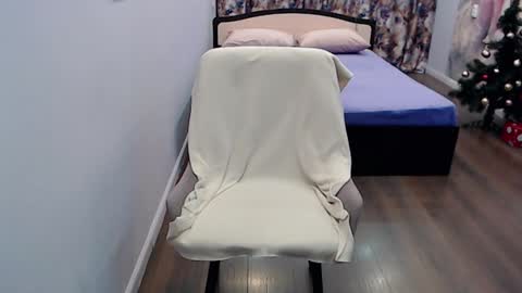 natalyaberd online show from December 21, 7:49 pm