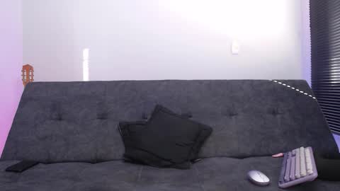   online show from November 18, 9:07 pm