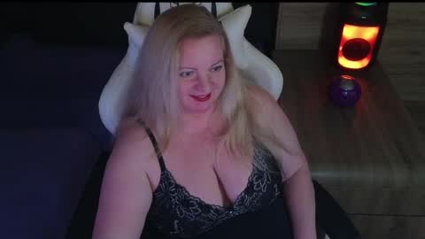 Natalli online show from April 30, 9:08 pm