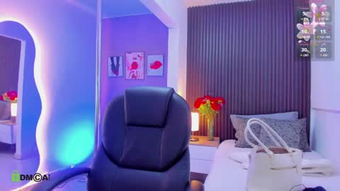 natasha online show from April 6, 12:06 pm